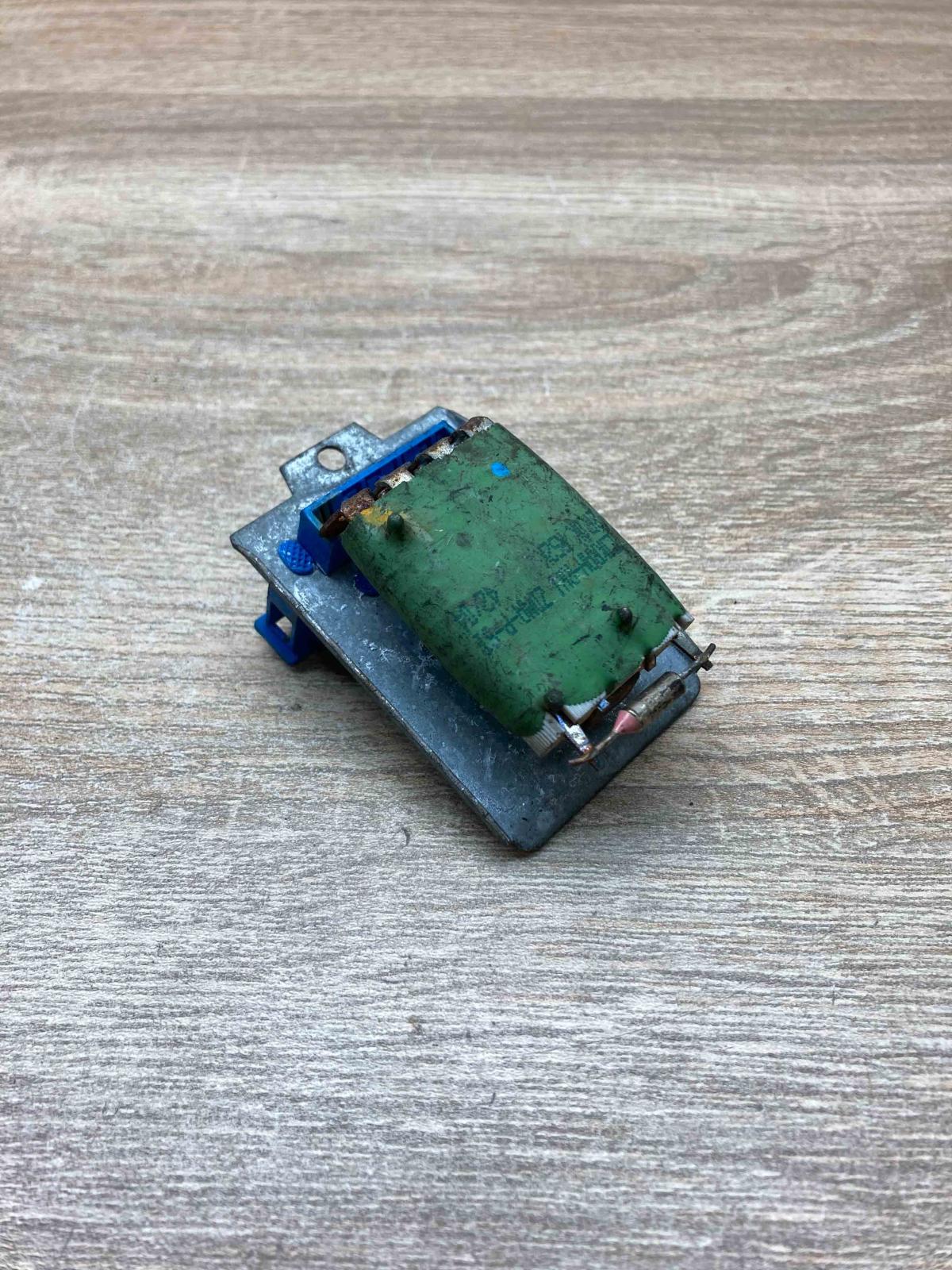 7M0959263E   Heater blower motor/fan resistor Seat Alhambra (Mk1)