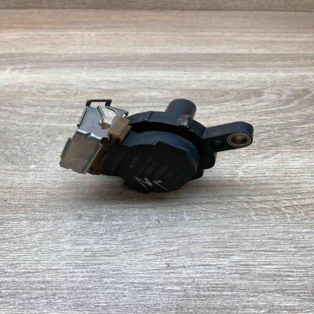 1748017   High voltage ignition coil BMW 3 E46