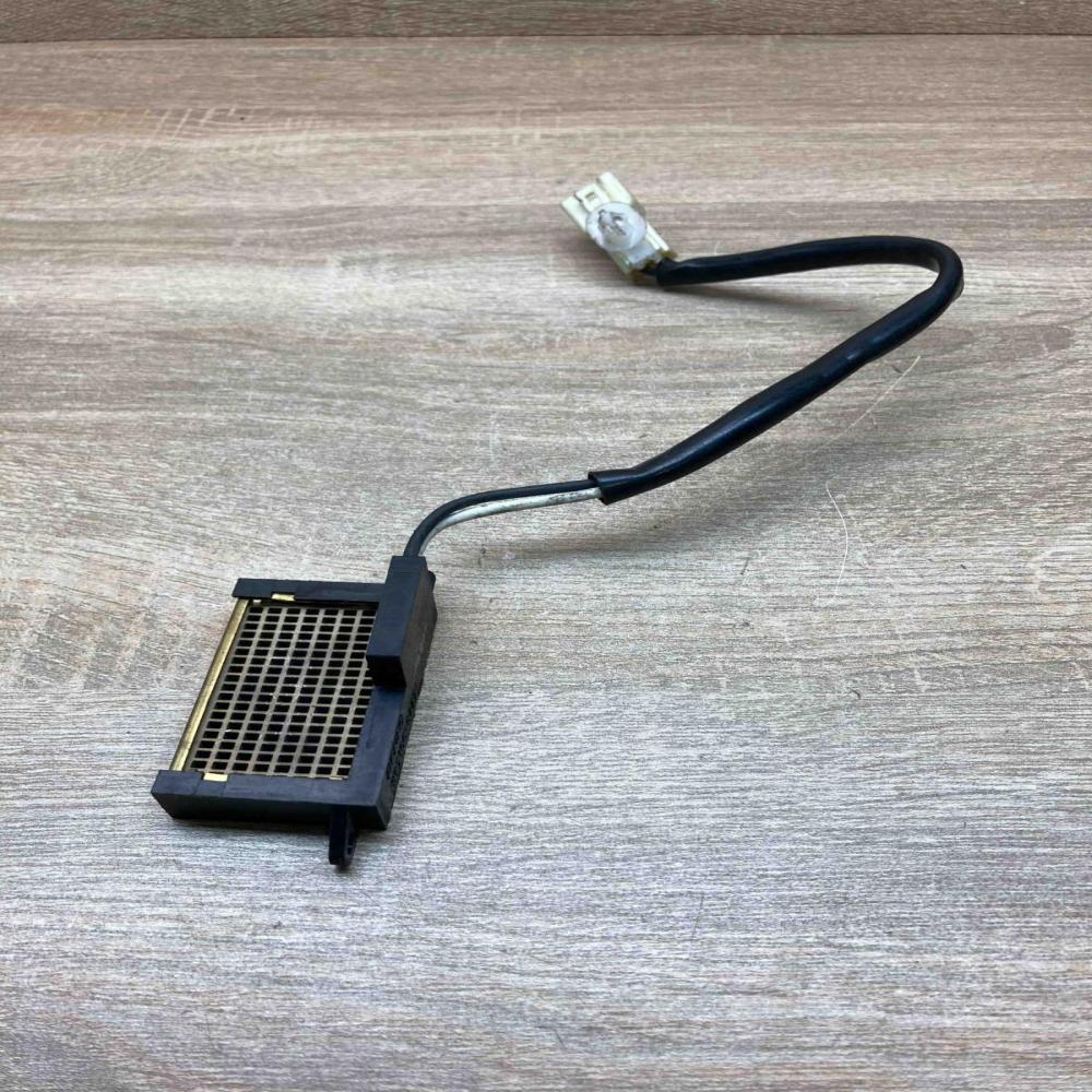 097100 0422   Heater blower motor/fan resistor Subaru Outback