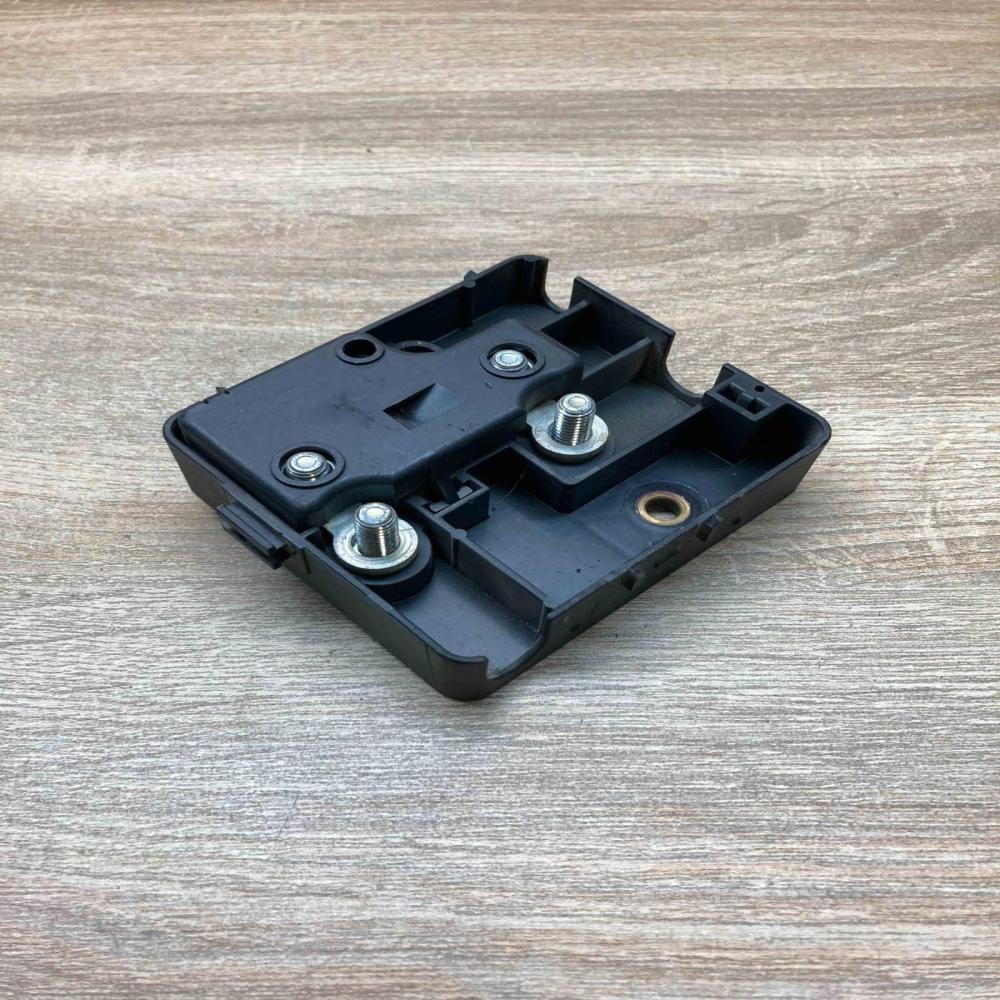 8374986   Fuse module BMW 3 E46
