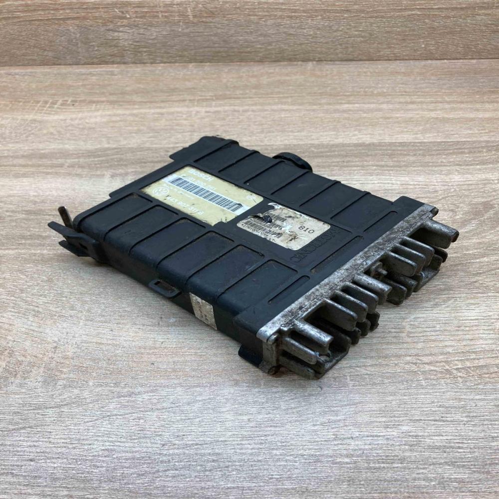 443907311B 0261200261  Engine control unit/module ECU Volkswagen PASSAT B4