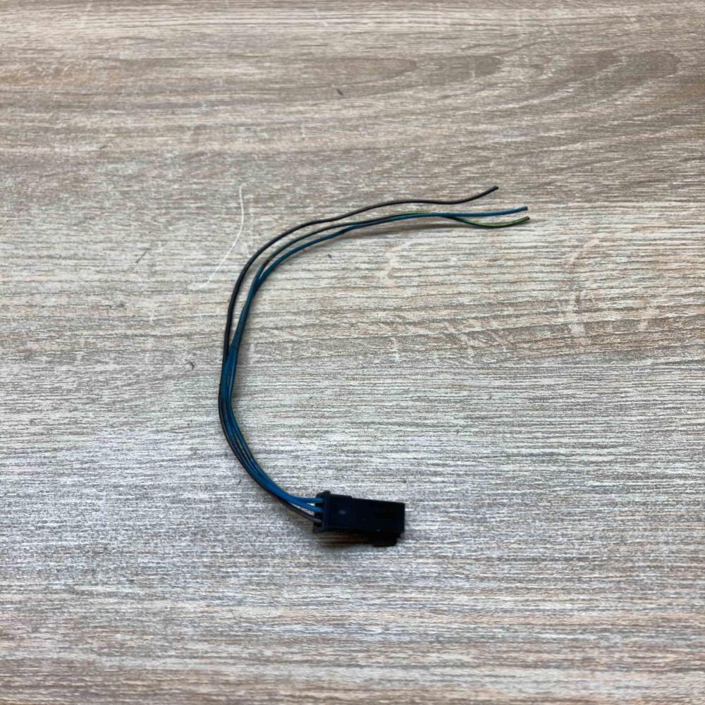 8377064   Plug wire BMW X5 G05