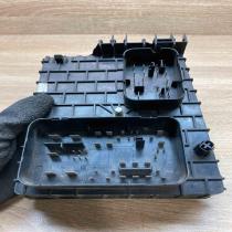 1K0937124H   Fuse module Volkswagen Golf V