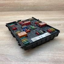 1K0937124H   Fuse module Volkswagen Golf V
