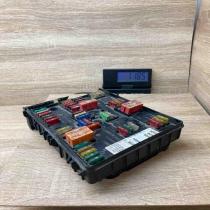 1K0937124H   Fuse module Volkswagen Golf V