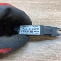 0018204426   Airbag deployment crash/impact sensor Mercedes-Benz C W203