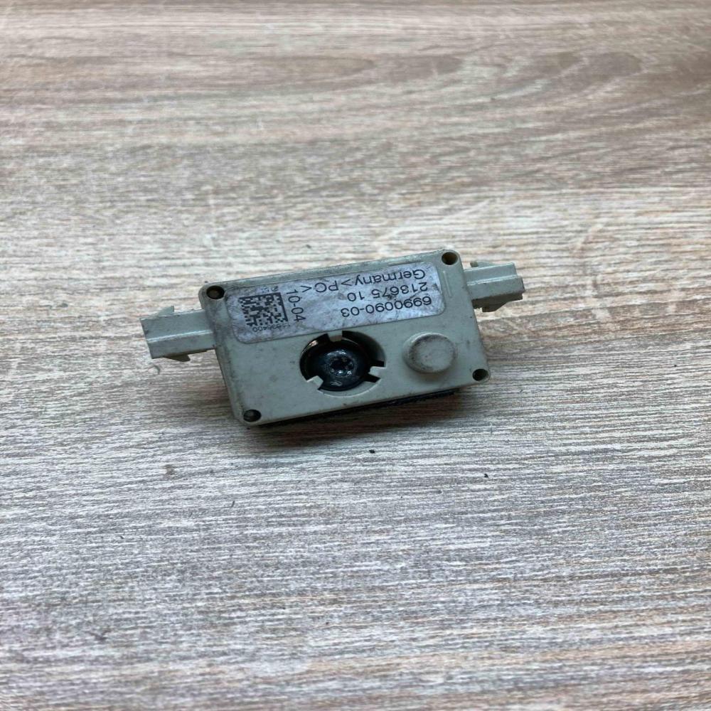 6990090 213675 10  Aerial antenna amplifier BMW 3 E46