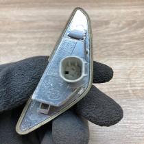 6920732  RH Front fender indicator light BMW 3 E46