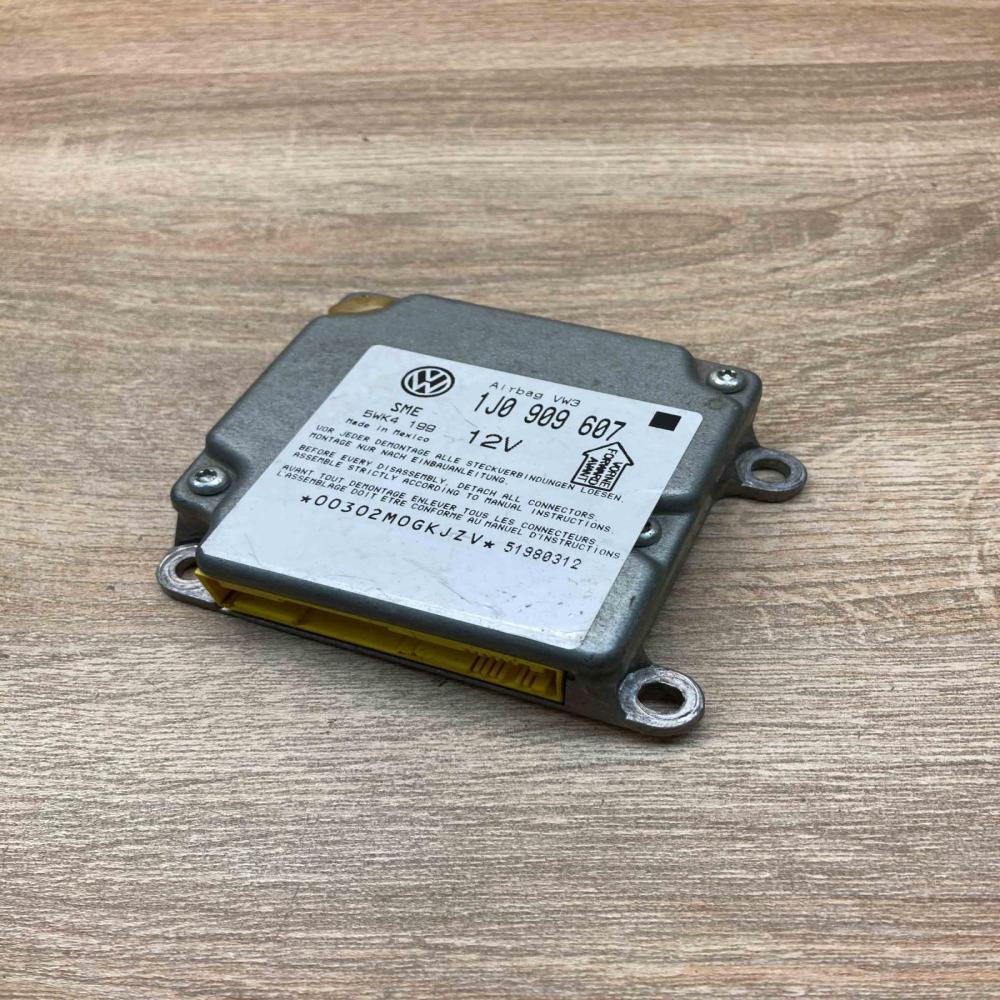 1J0909607 5WK4199  Airbag control unit/module Volkswagen PASSAT B5