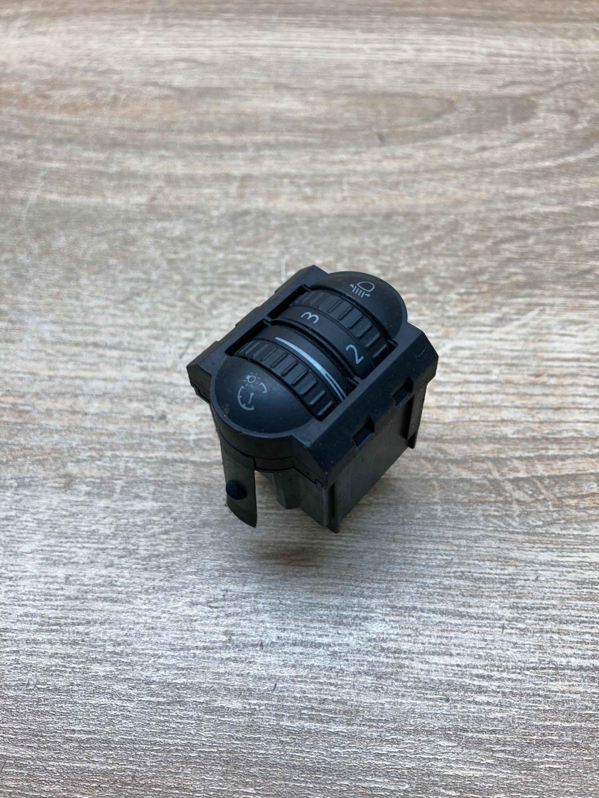 1K0941333A   Headlight level height control switch Volkswagen Golf V