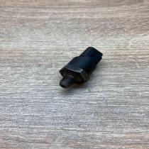 401742   Oil pressure sensor Toyota Auris E180