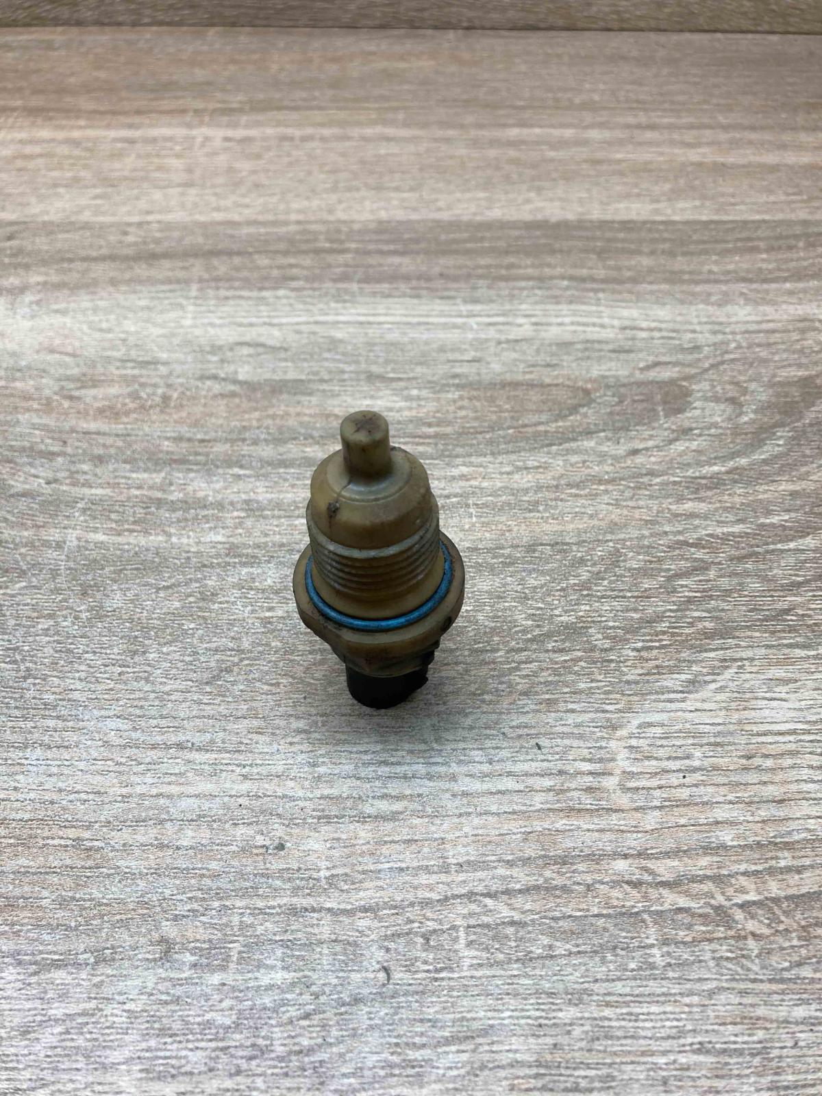04800879   Sensor Chrysler Voyager