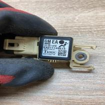 13251078 Used  Airbag deployment crash/impact sensor Opel Astra H