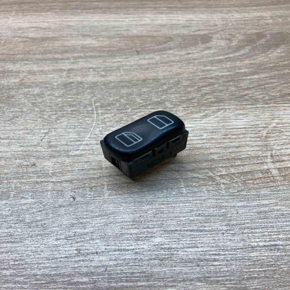 0046 1 1825 004611825  Electric window control switch Mercedes-Benz Vito Viano W