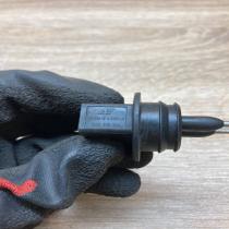 95VW17K656AA 7M0919376  Windshield washer fluid level sensor Audi A4 S4 B6 8E 8H