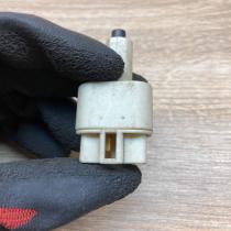 270 1 M47   Brake pedal sensor switch Toyota Avensis T250