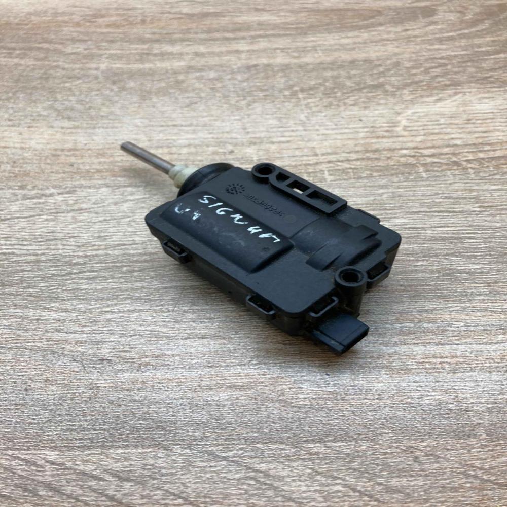 24438209   Fuel tank cap lock motor Opel Signum