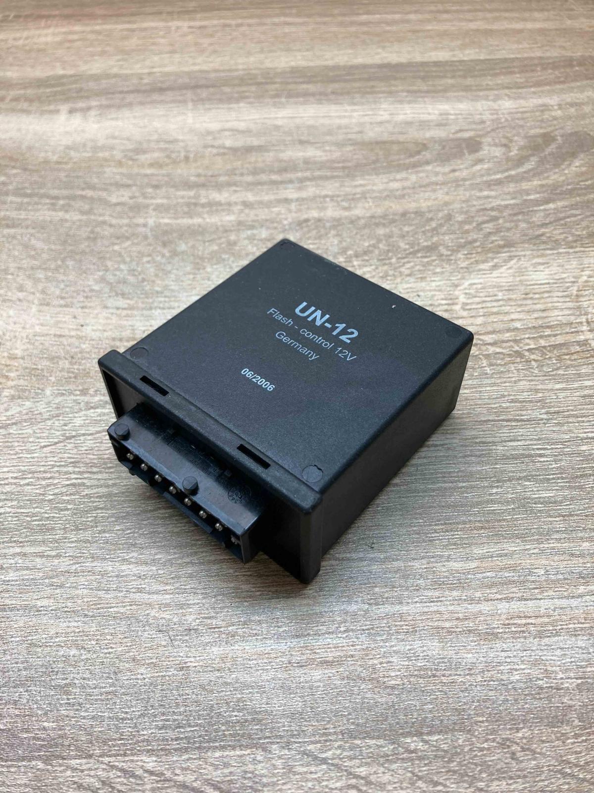 UN 12   Other relay BMW 5 E39