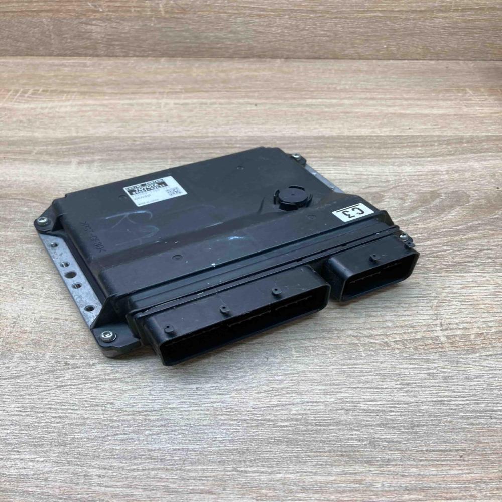 89661 42C31 275100 7380  Engine control unit/module ECU Toyota Corolla Verso AR1