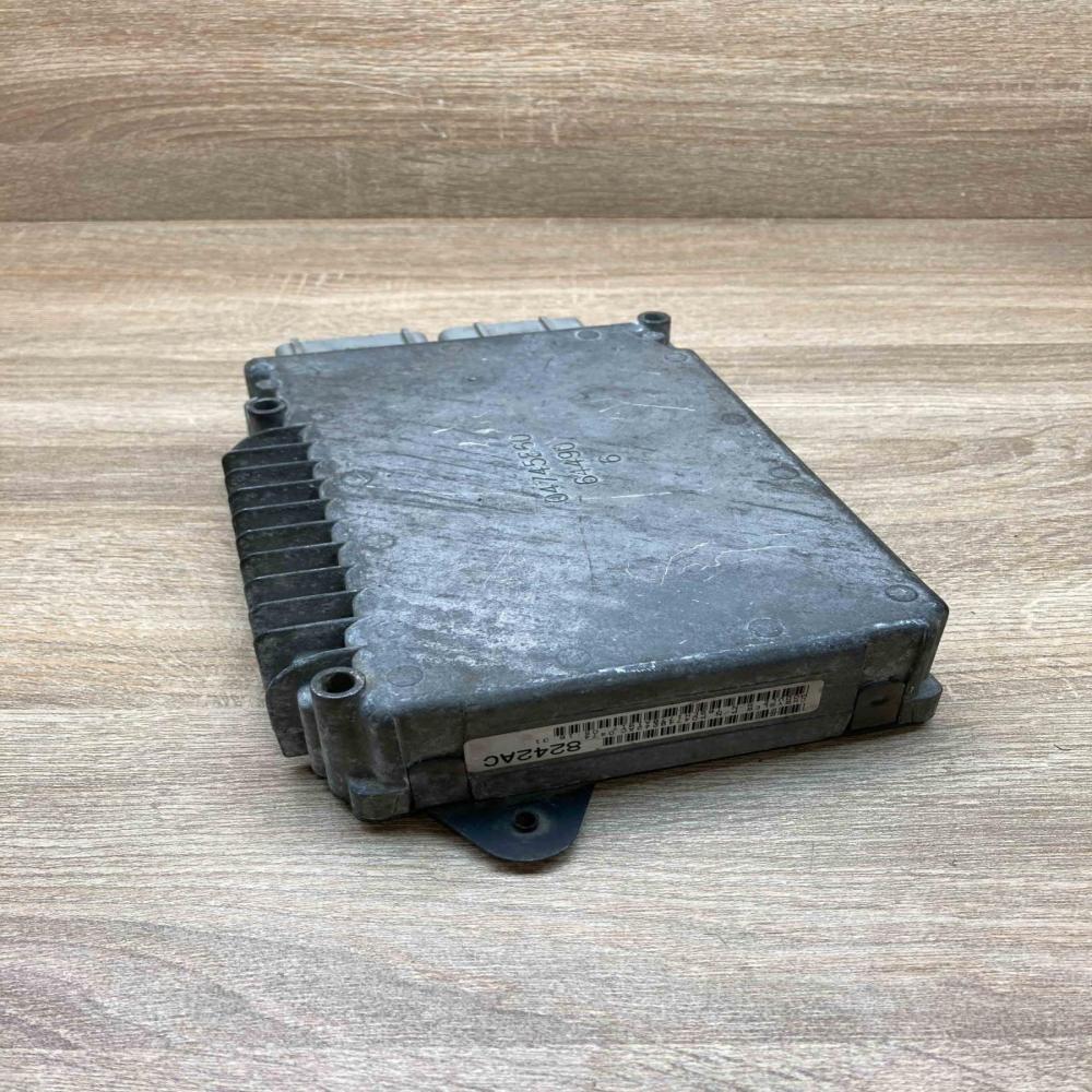 P04748242AD P04748242AC  Engine control unit/module ECU Plymouth Voyager