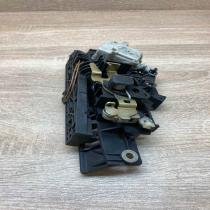 8D9827565H 4B0827565H  Tailgate exterior lock Audi A4 S4 B5 8D