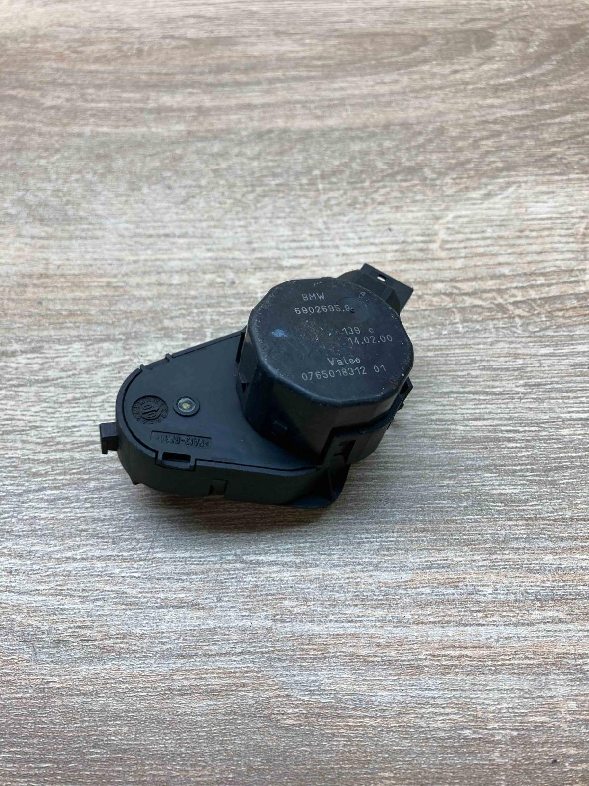 6902695 0765018312  Air flap motor/actuator BMW 5 E39