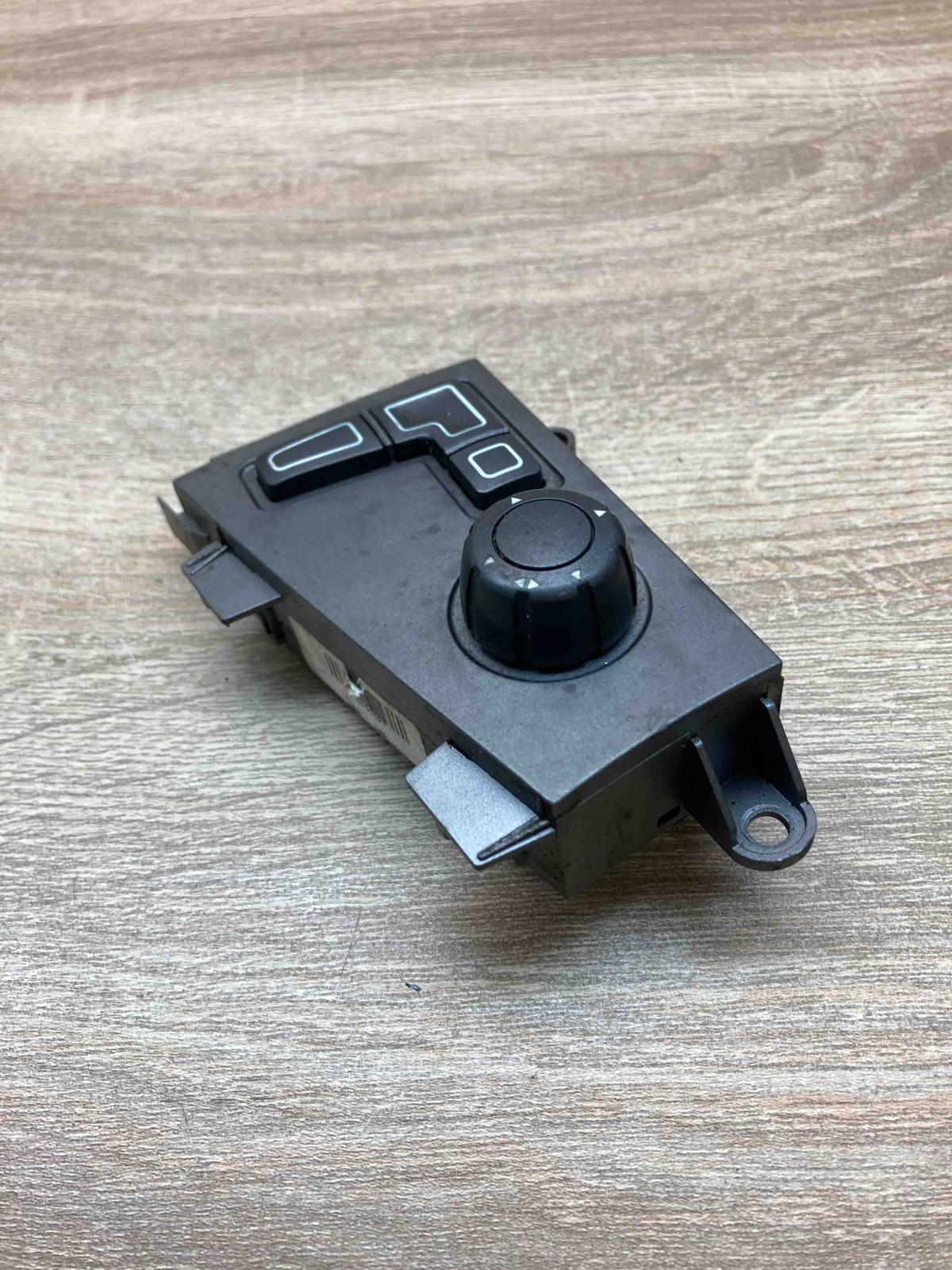 6930027   Seat control switch BMW 7 E65 E66