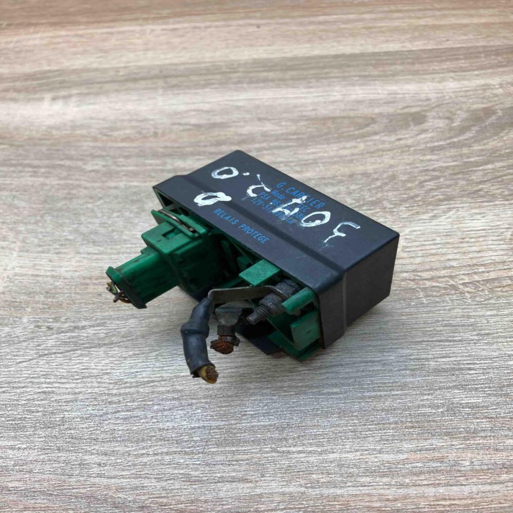 9639912580 51299011A  Glow plug pre-heat relay Peugeot 307