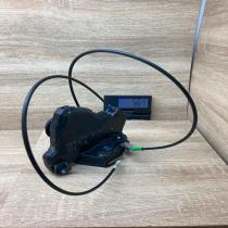 Toyota Avensis Door Lock  RH Front Front door lock Toyota Avensis T250