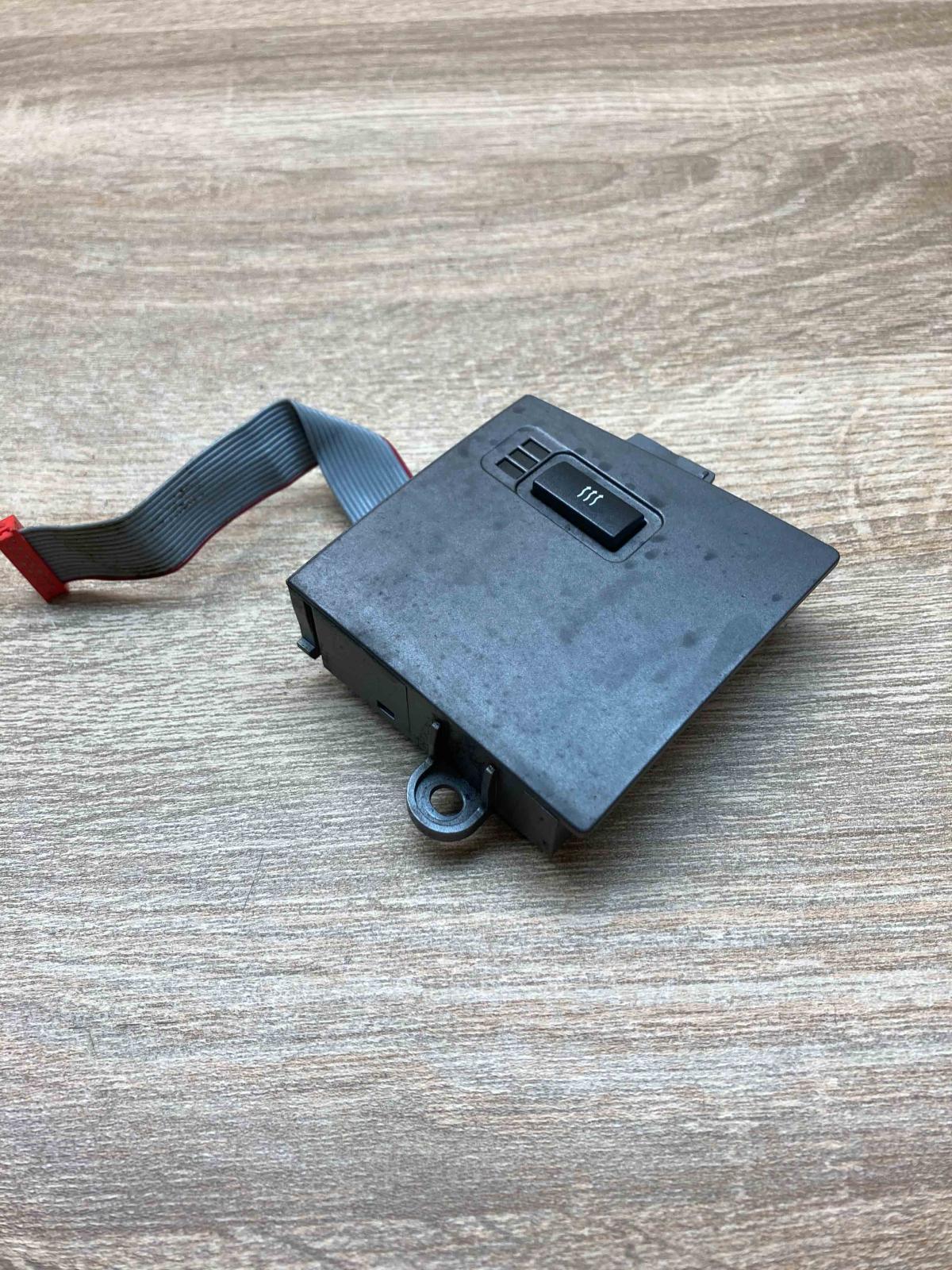 6918390   Seat control switch BMW 7 E65 E66