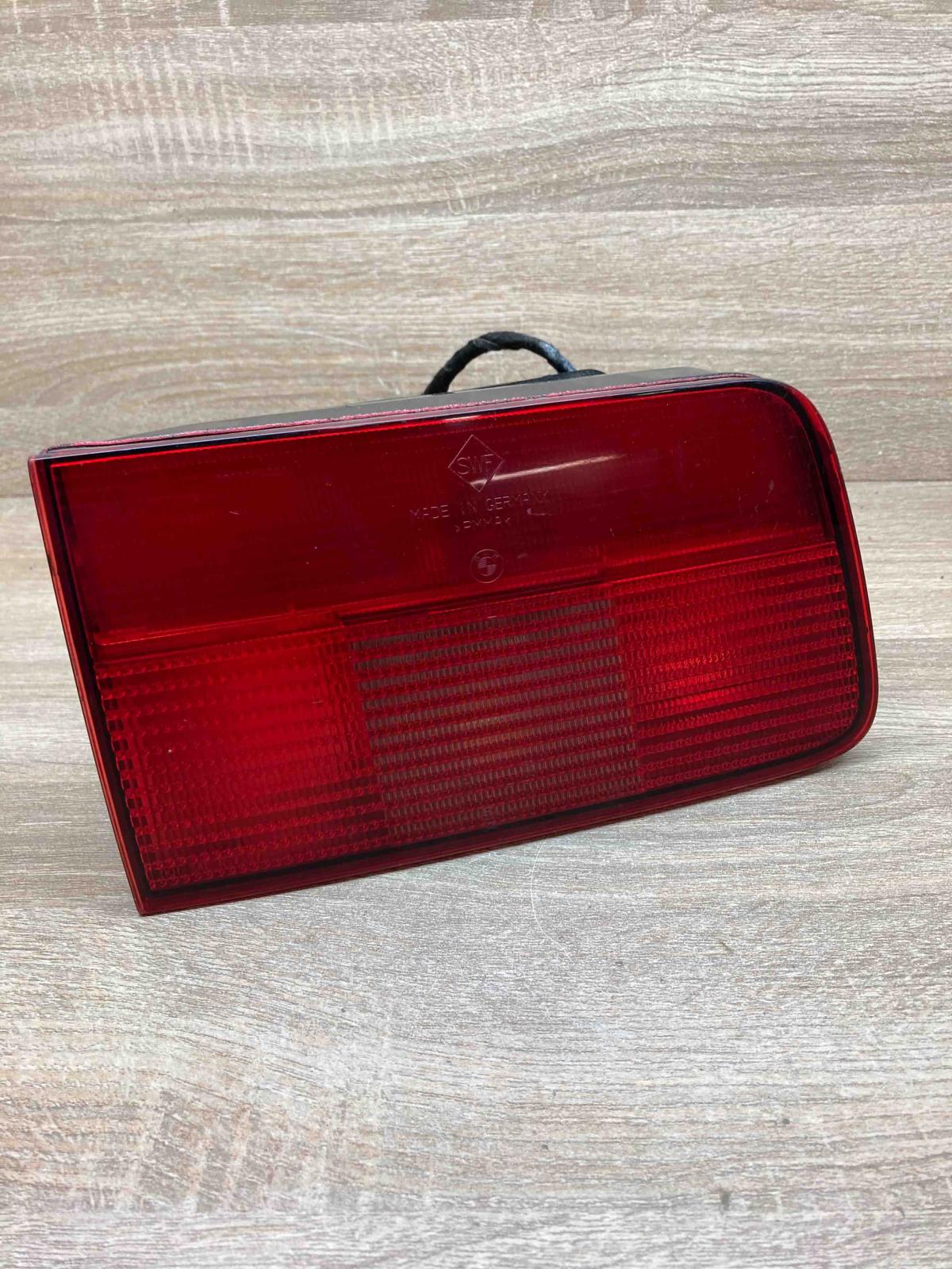 8371325 LH With Plug Tailgate rear/tail lights BMW 5 E39