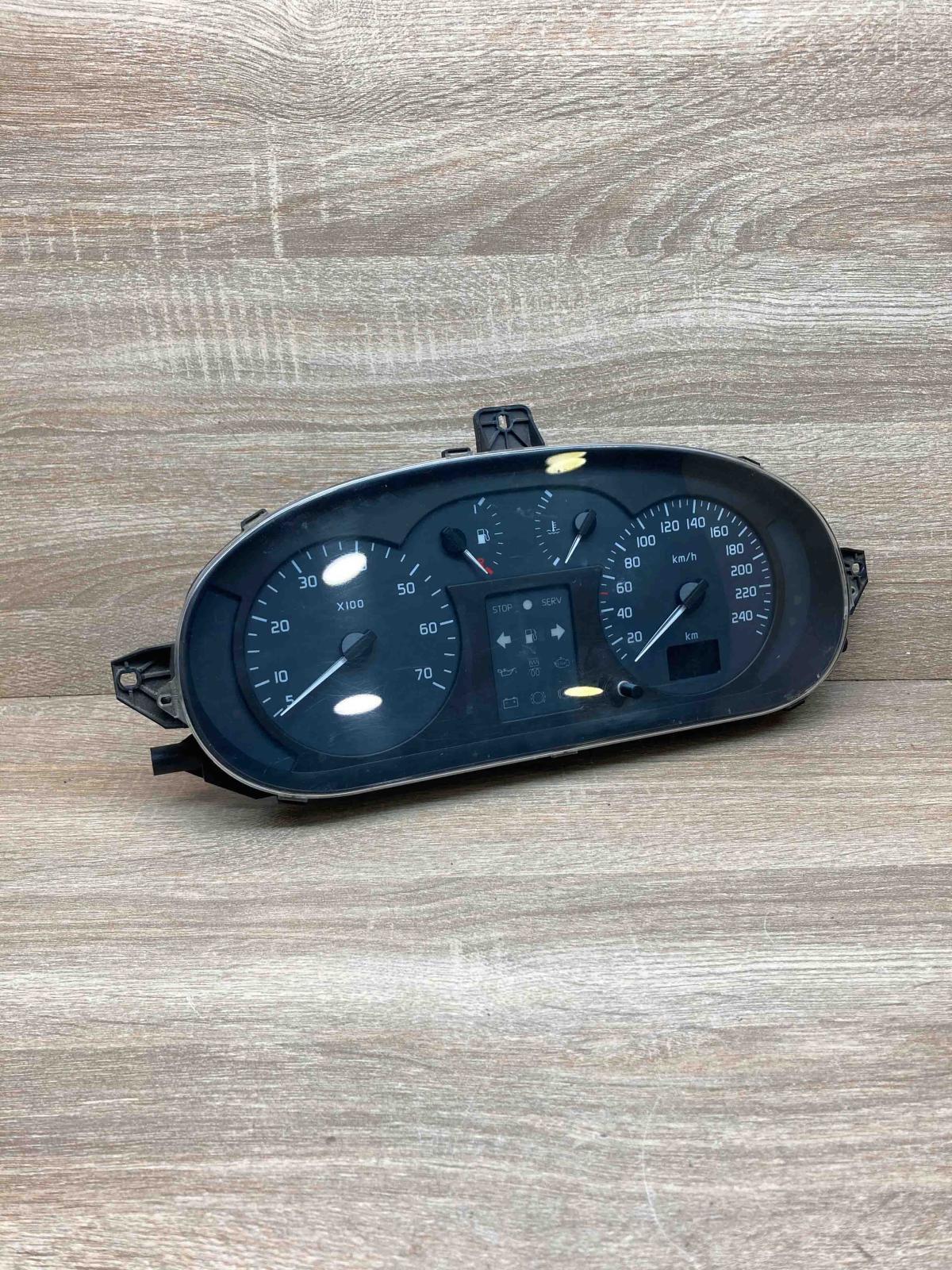 P7700427900A 21650690 1  Speedometer (instrument cluster) Renault Scenic I