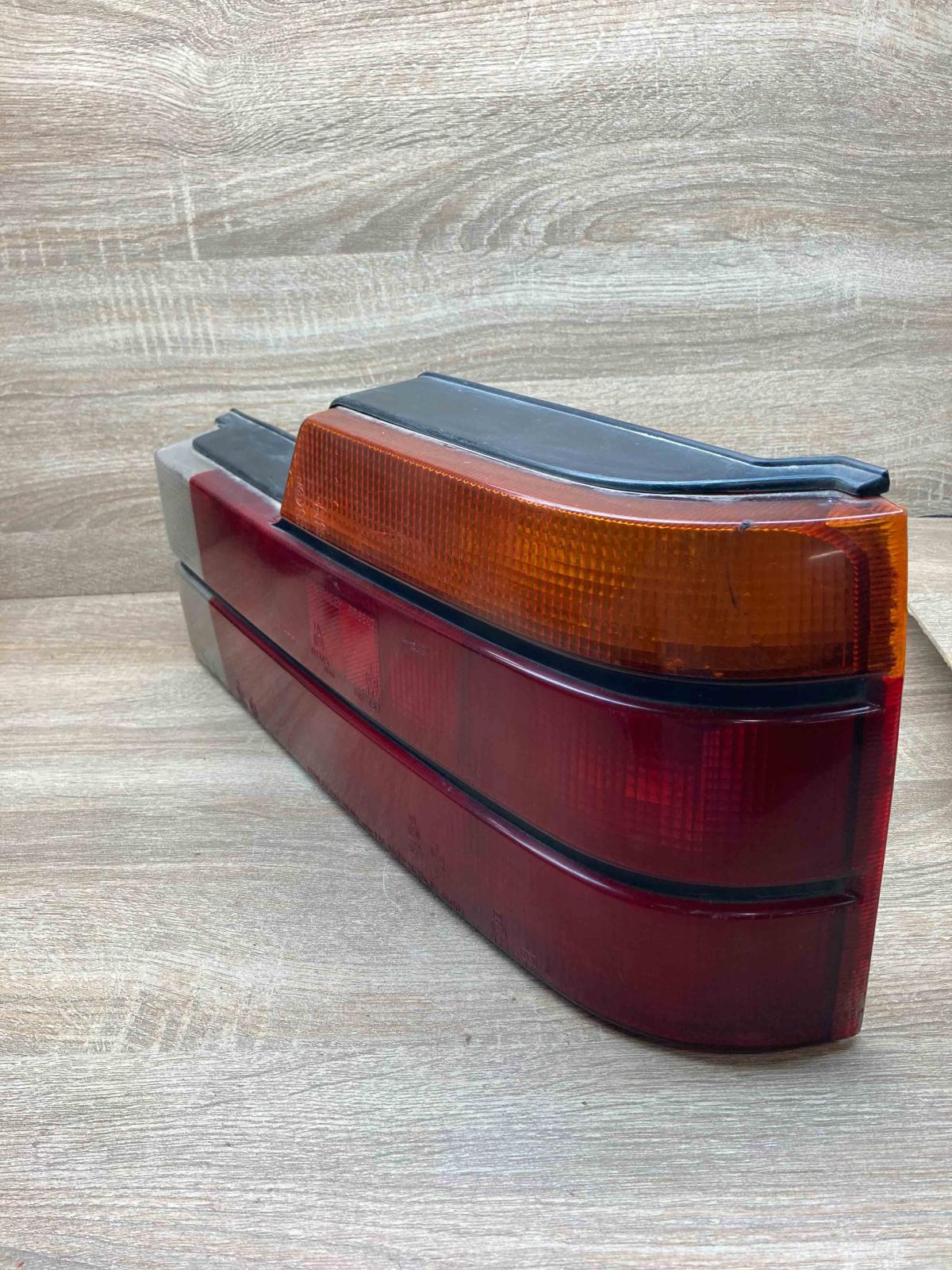 043 6840R   Tailgate rear/tail lights Mazda 626
