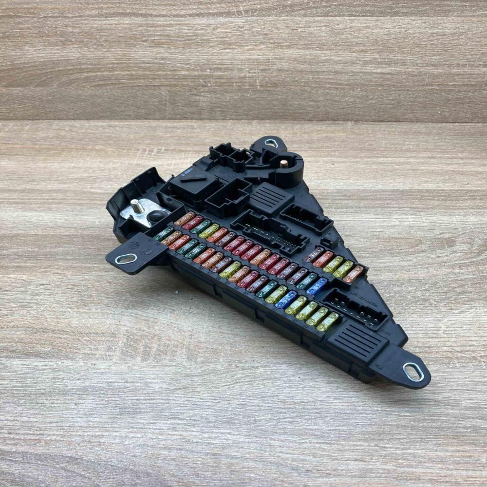 9138830 Used  Fuse module BMW 5 E60 E61