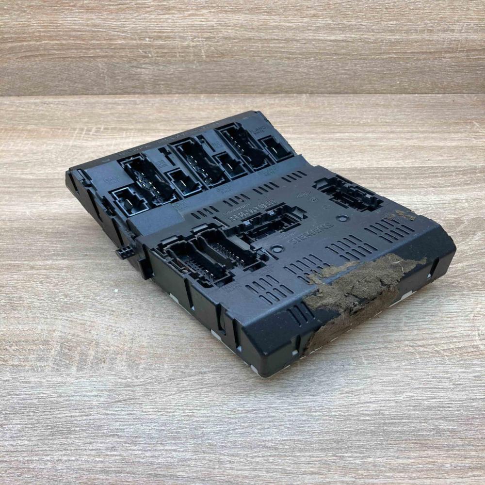 S103600310J S103606001  Fuse module Renault Megane I