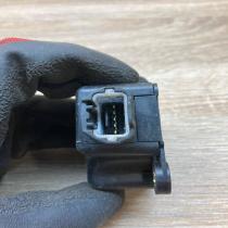 47930 EQ010   ESP acceleration yaw rate sensor Nissan Juke I F15