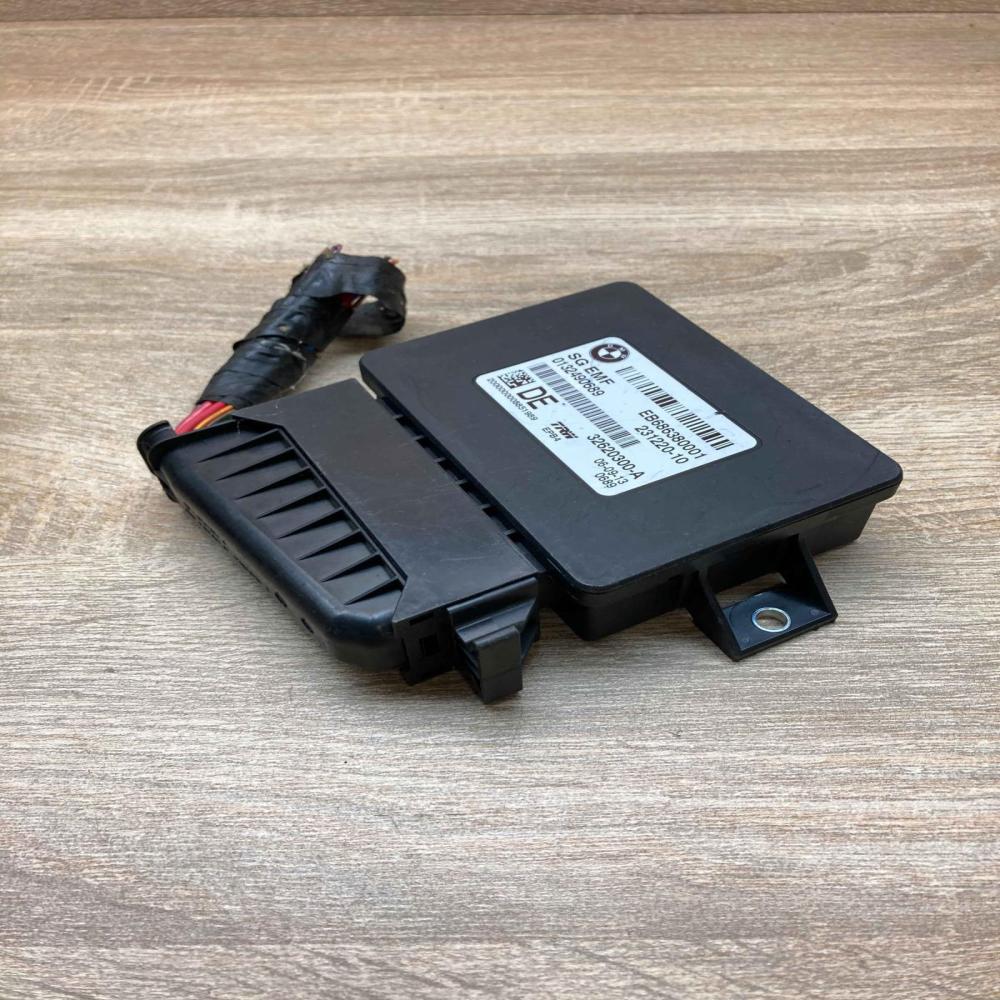 6863800 231220 10 With Plug Hand brake control module BMW 5 F10 F11