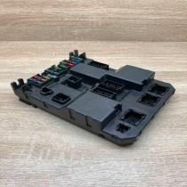 9651197780 9651197080  Fuse module Peugeot 307