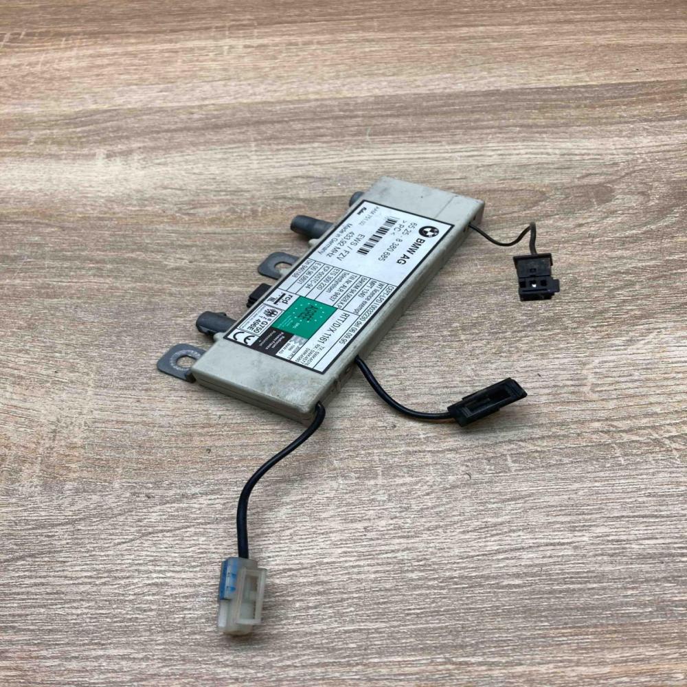 8380685 3 plugs  Aerial antenna amplifier BMW 5 E39