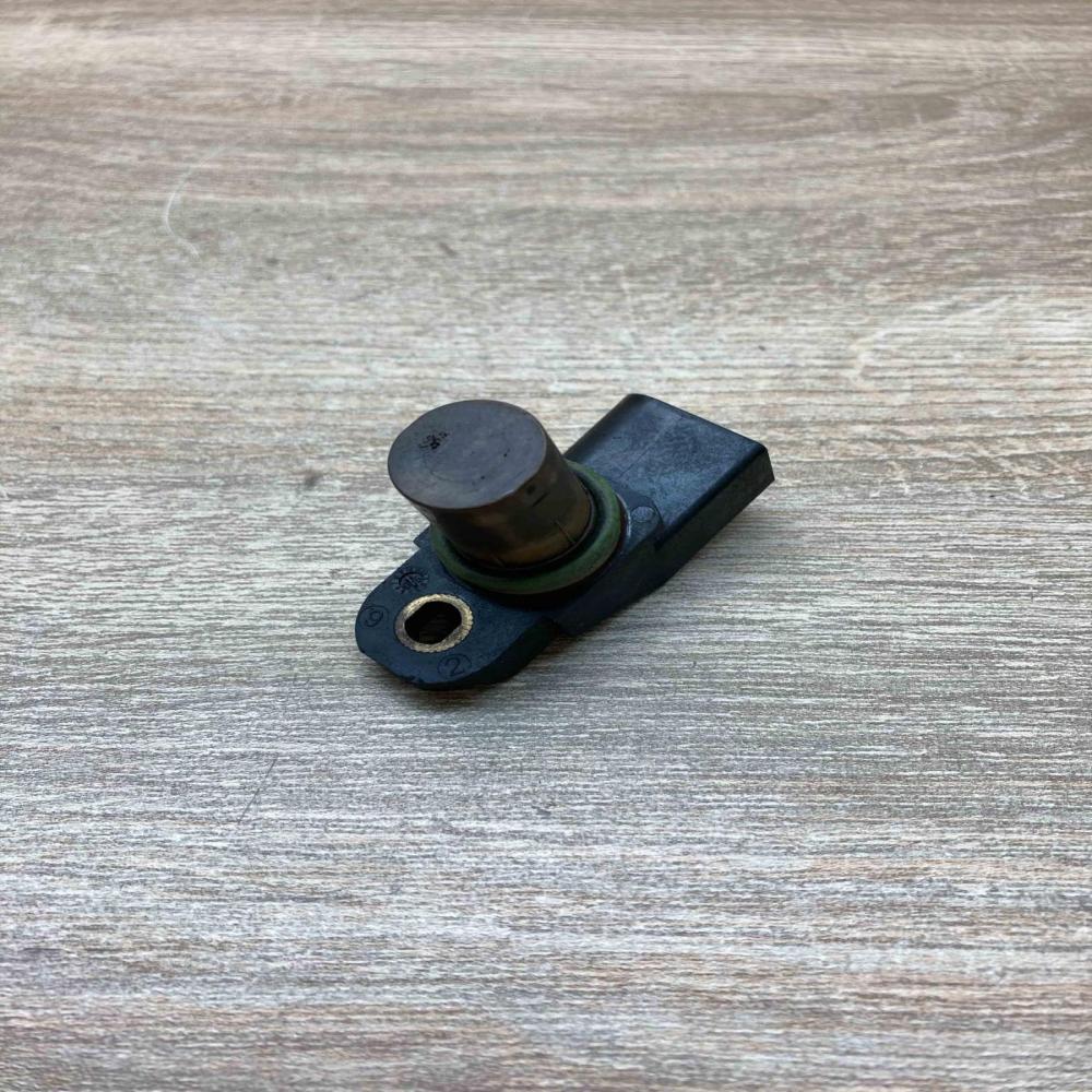 7794646   Camshaft position sensor BMW 5 E60 E61