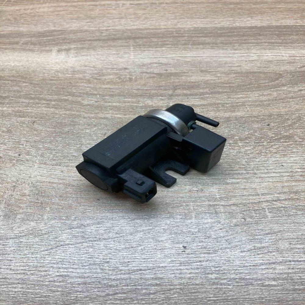 2247906   Turbo solenoid valve BMW 5 E39