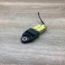 89831 42010  With Plug Airbag deployment crash/impact sensor Toyota RAV 4 (XA20)