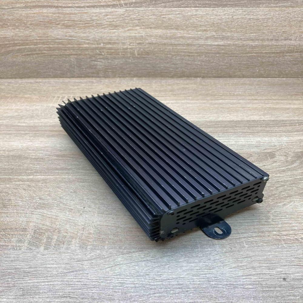 56007543   Sound amplifier Jeep Grand Cherokee (WJ)
