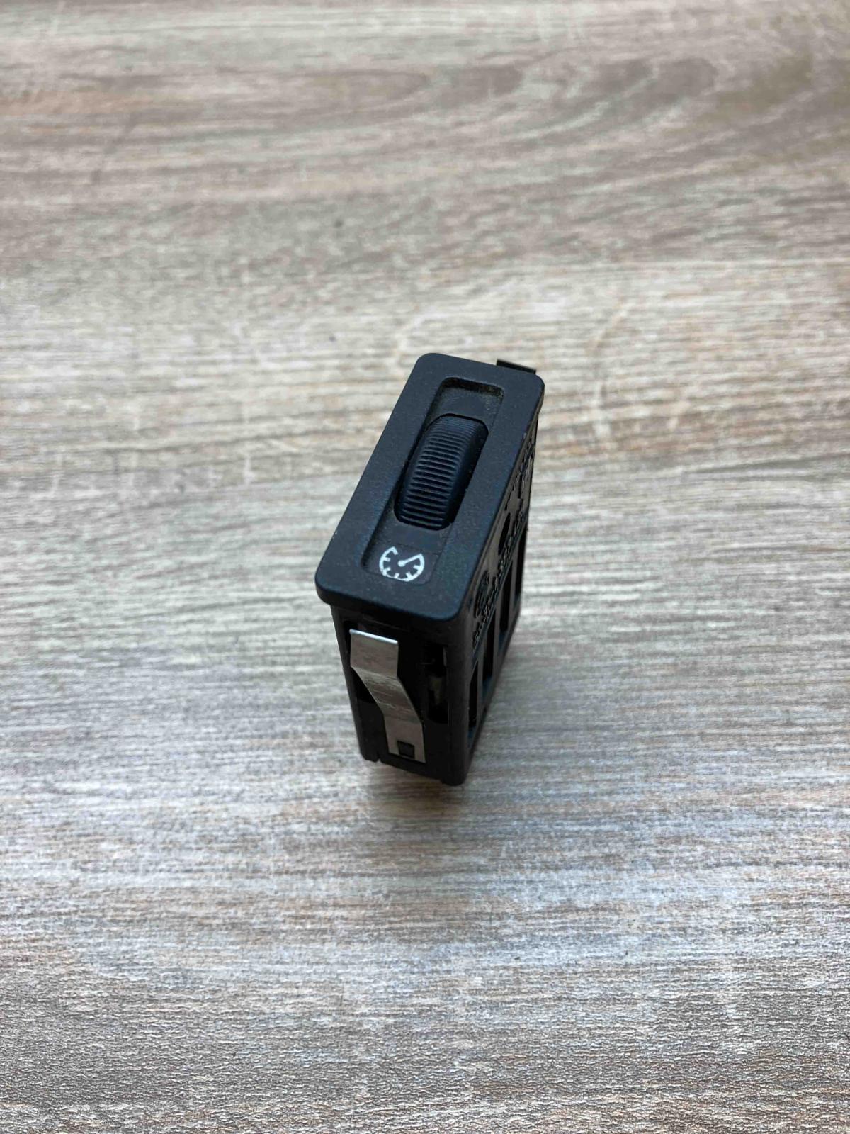 1387429 74003000  Panel lighting control switch BMW 3 E36