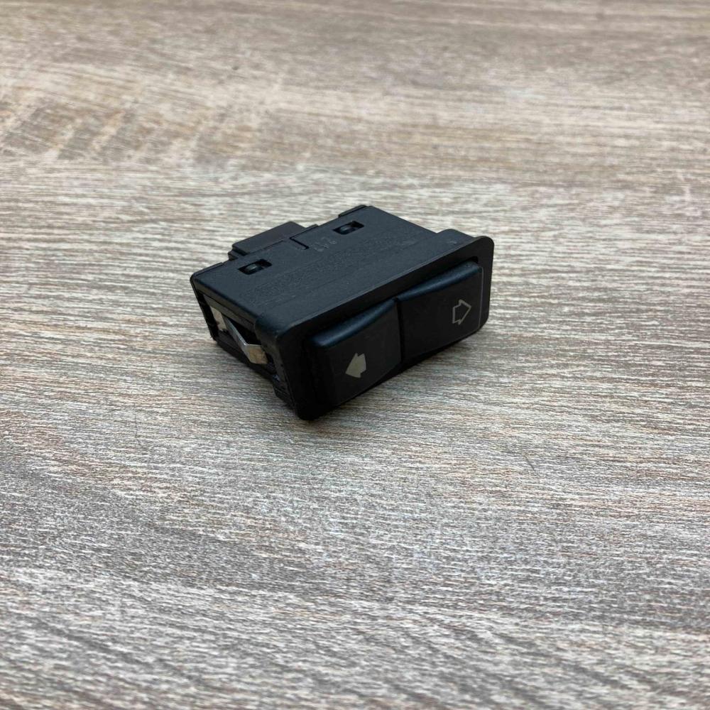 8368974   Electric window control switch BMW 5 E39
