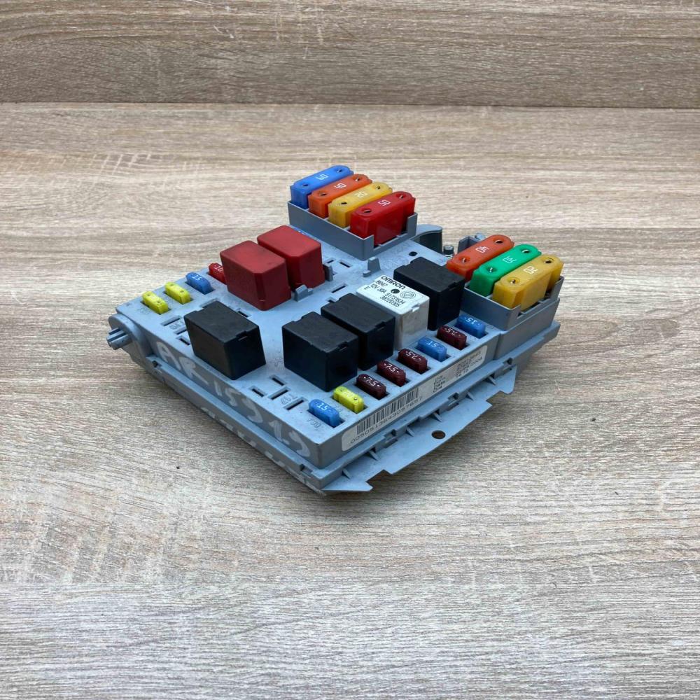50513643 57657  Fuse module Alfa Romeo 159