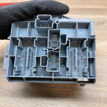 50513643 57657  Fuse module Alfa Romeo 159