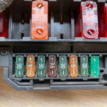 25613290   Fuse module BMW 5 E60 E61