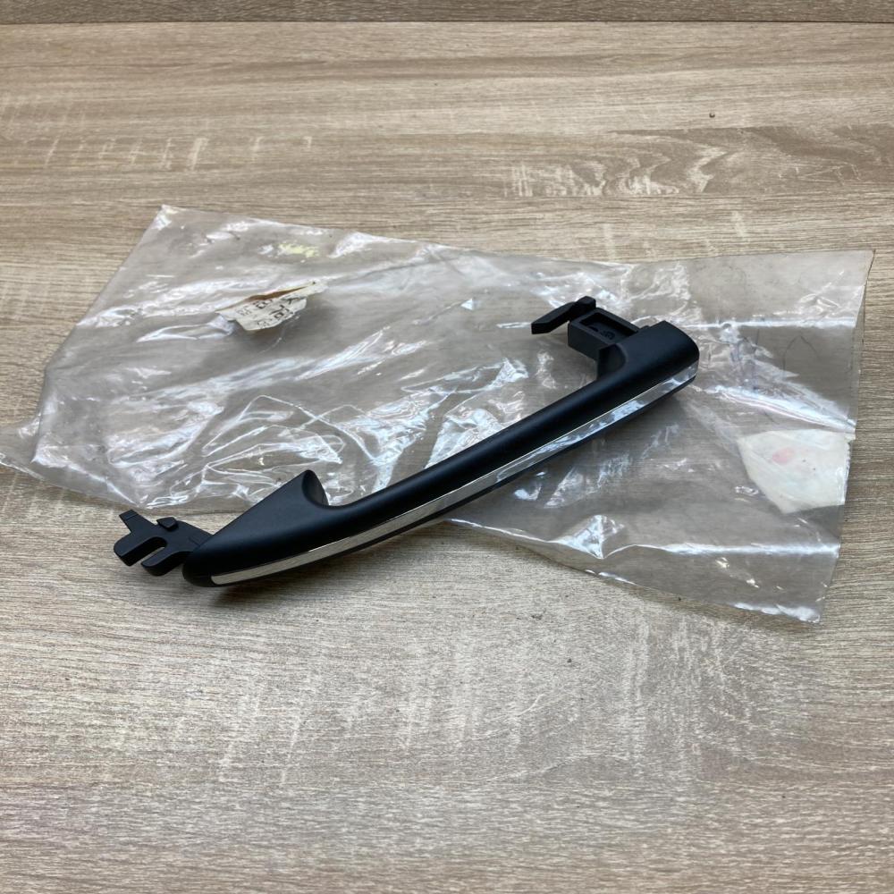 A1687660101   Front door exterior handle Mercedes-Benz A W168