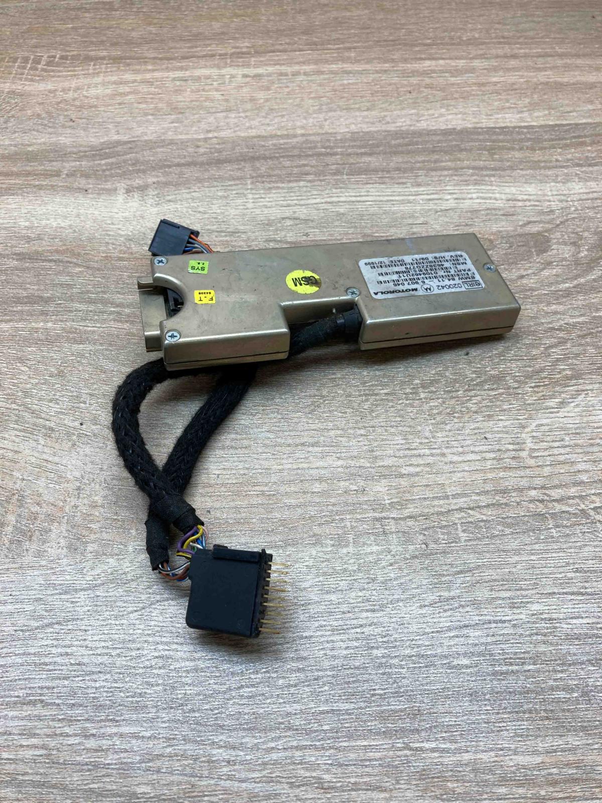 6907046   Antenna control unit BMW 5 E39